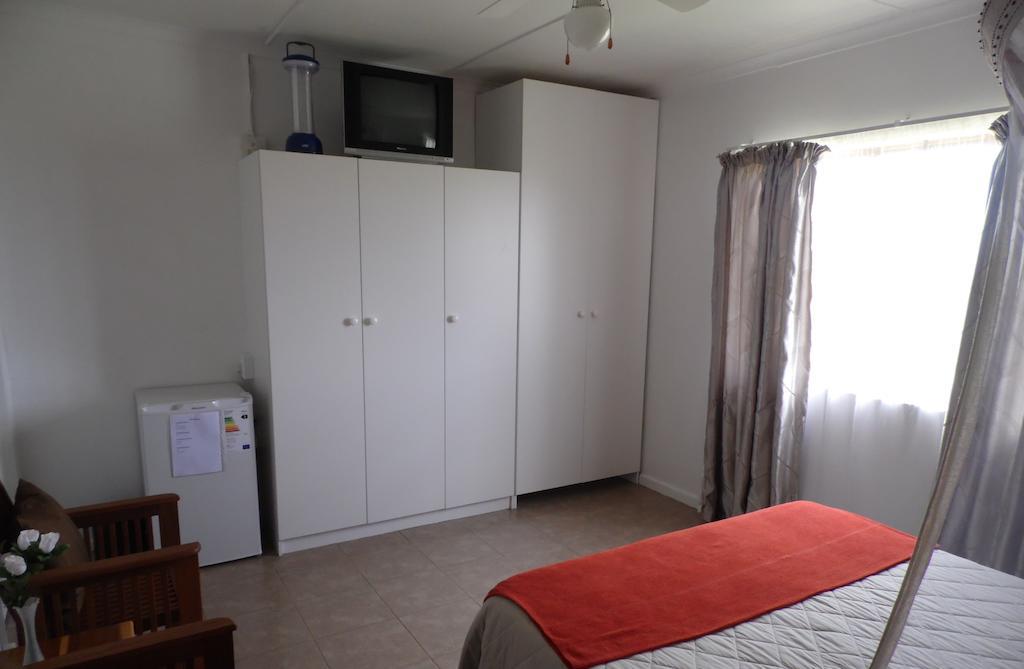 Hotel The Hexagon Wildlife Conservation Uitenhage Pokój zdjęcie